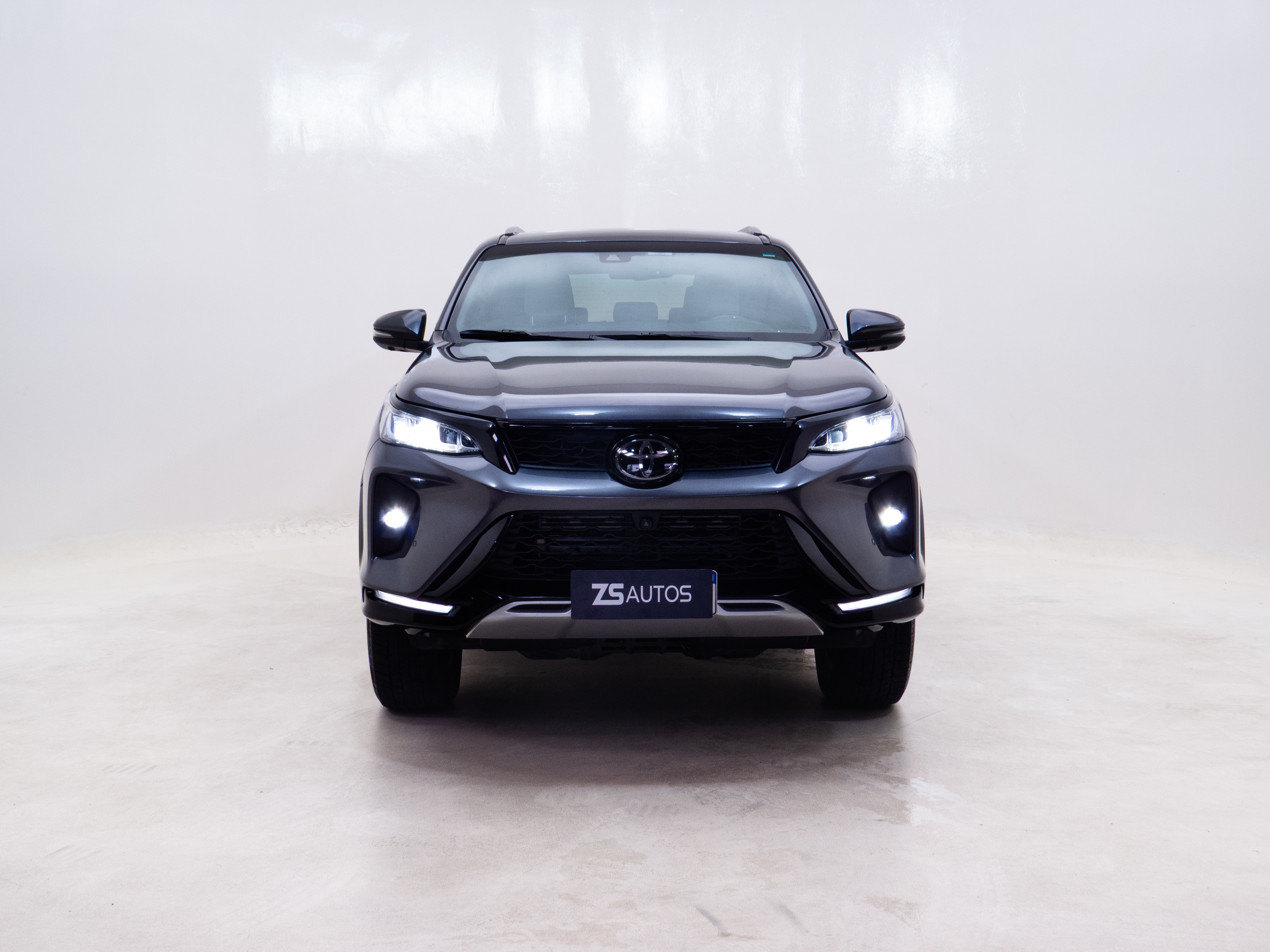 Toyota Hilux SW4 2024