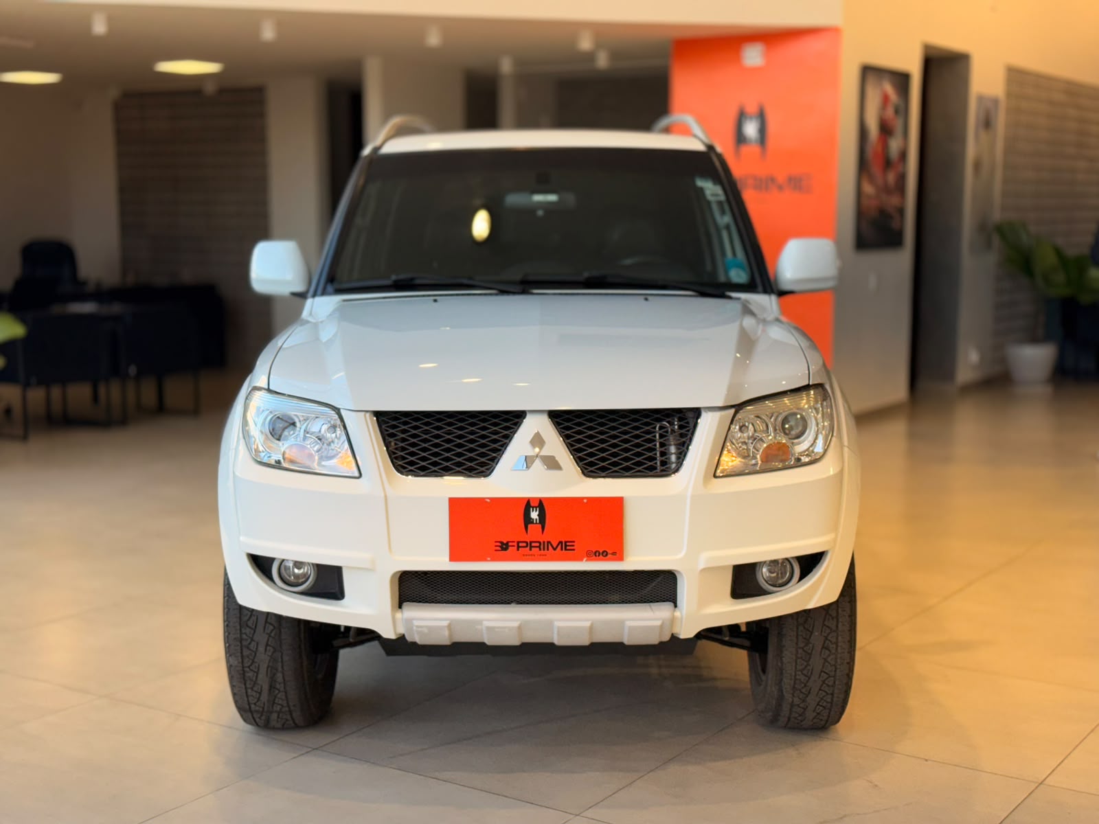 Mitsubishi Pajero TR4 2015