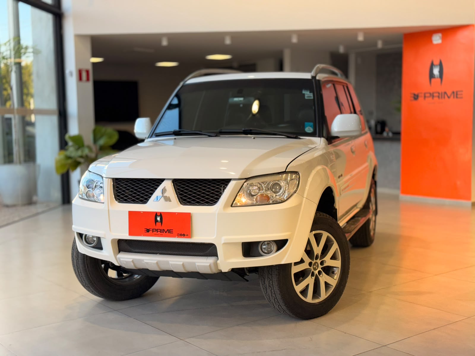 Mitsubishi Pajero TR4 2015