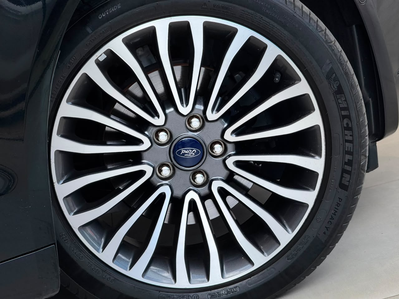Ford Fusion 2017