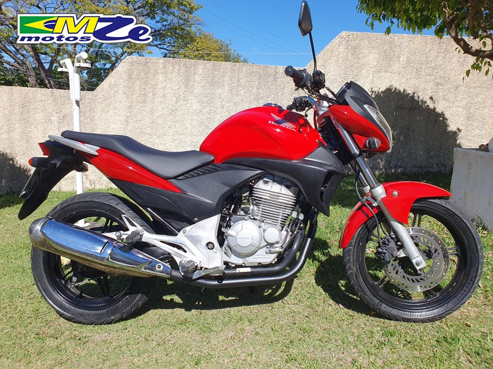 Honda CB 300R 2010