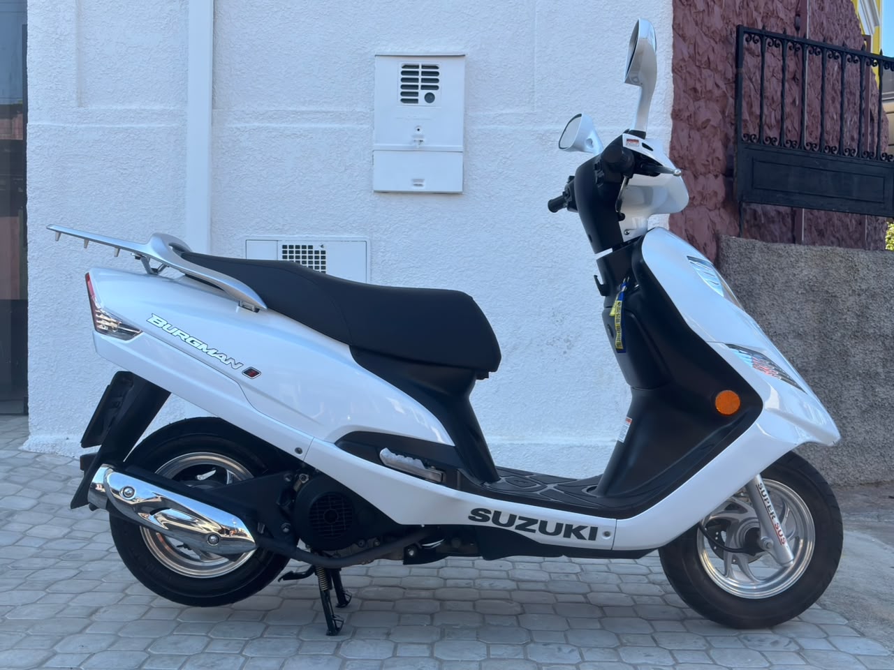 Suzuki BURGMAN i 2019
