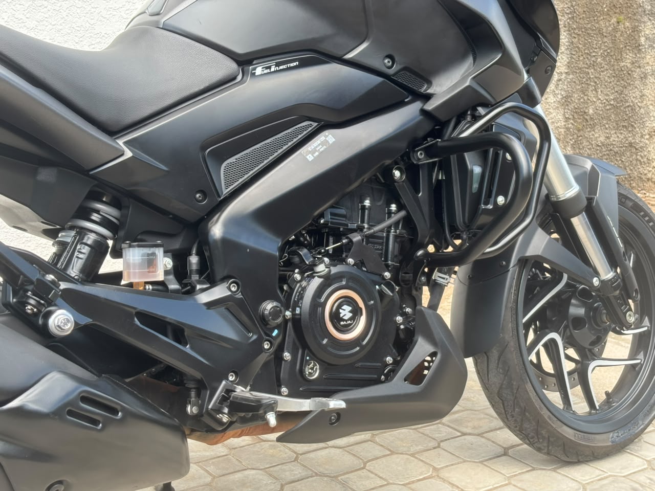 BAJAJ Dominar 400 2025