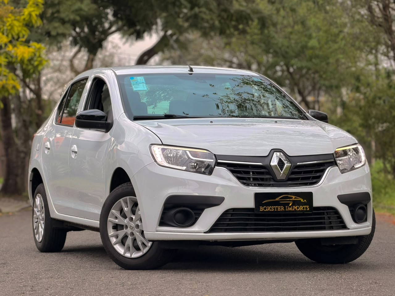 Renault Logan 2023