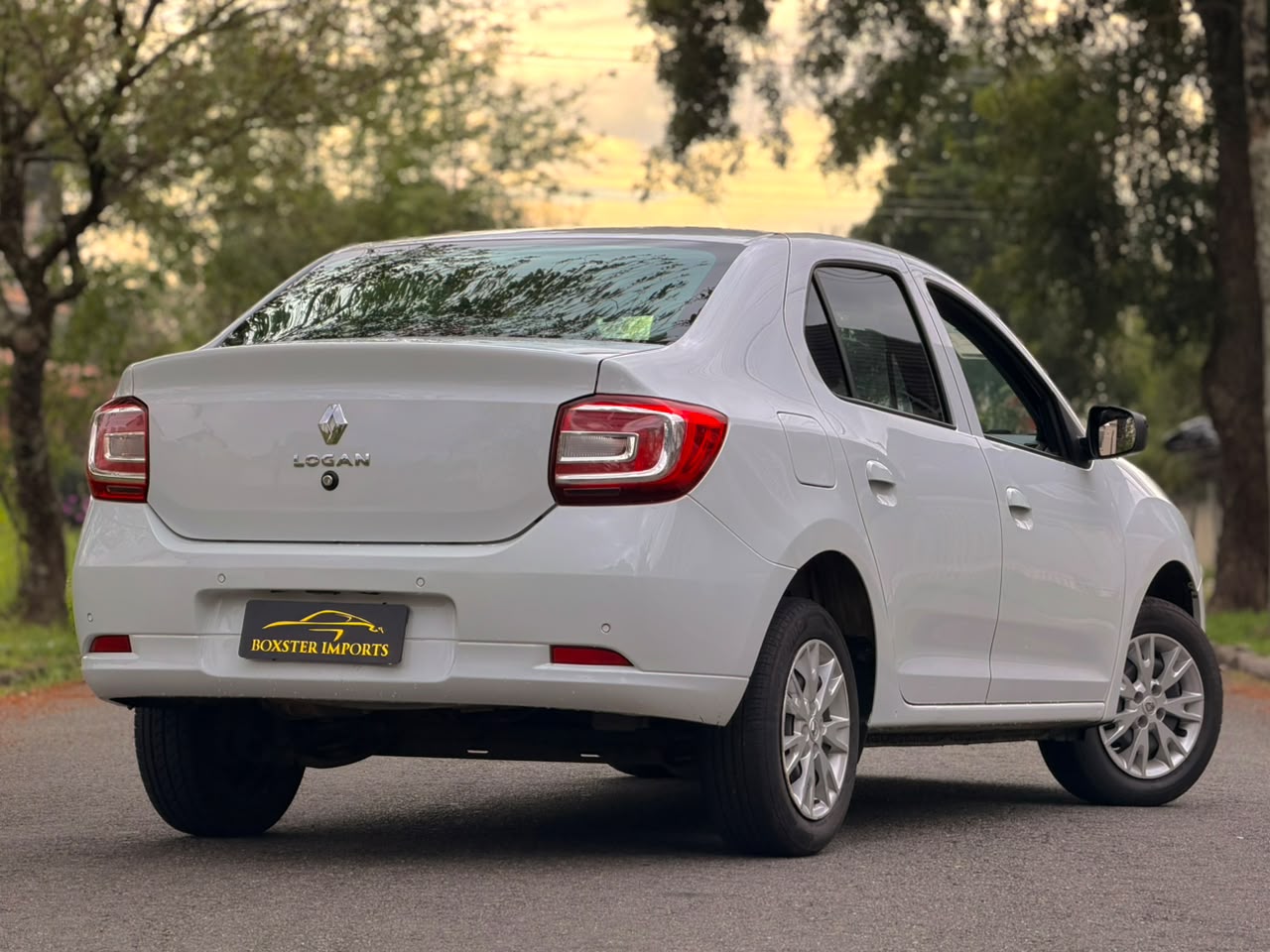 Renault Logan 2023
