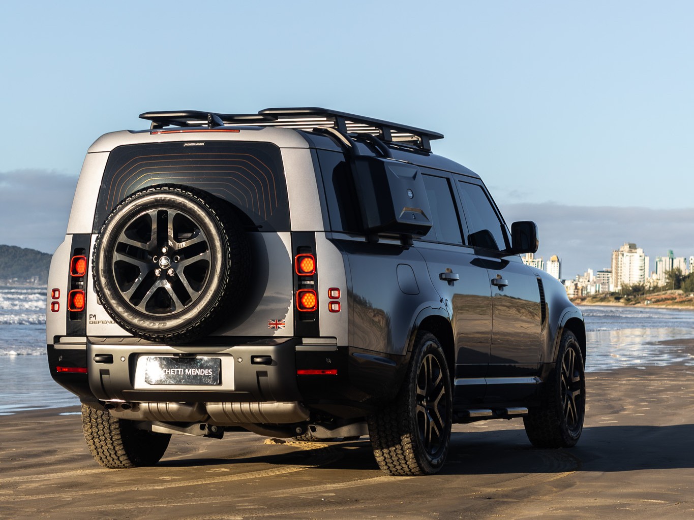 Land Rover Defender 130 2024