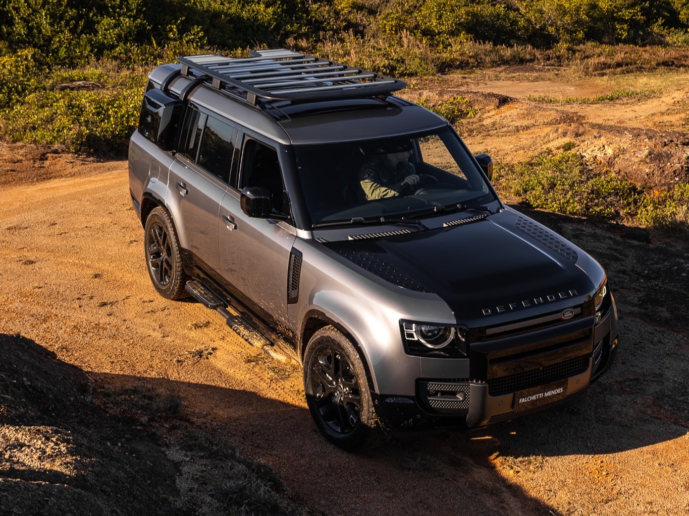 Land Rover Defender 130 2024