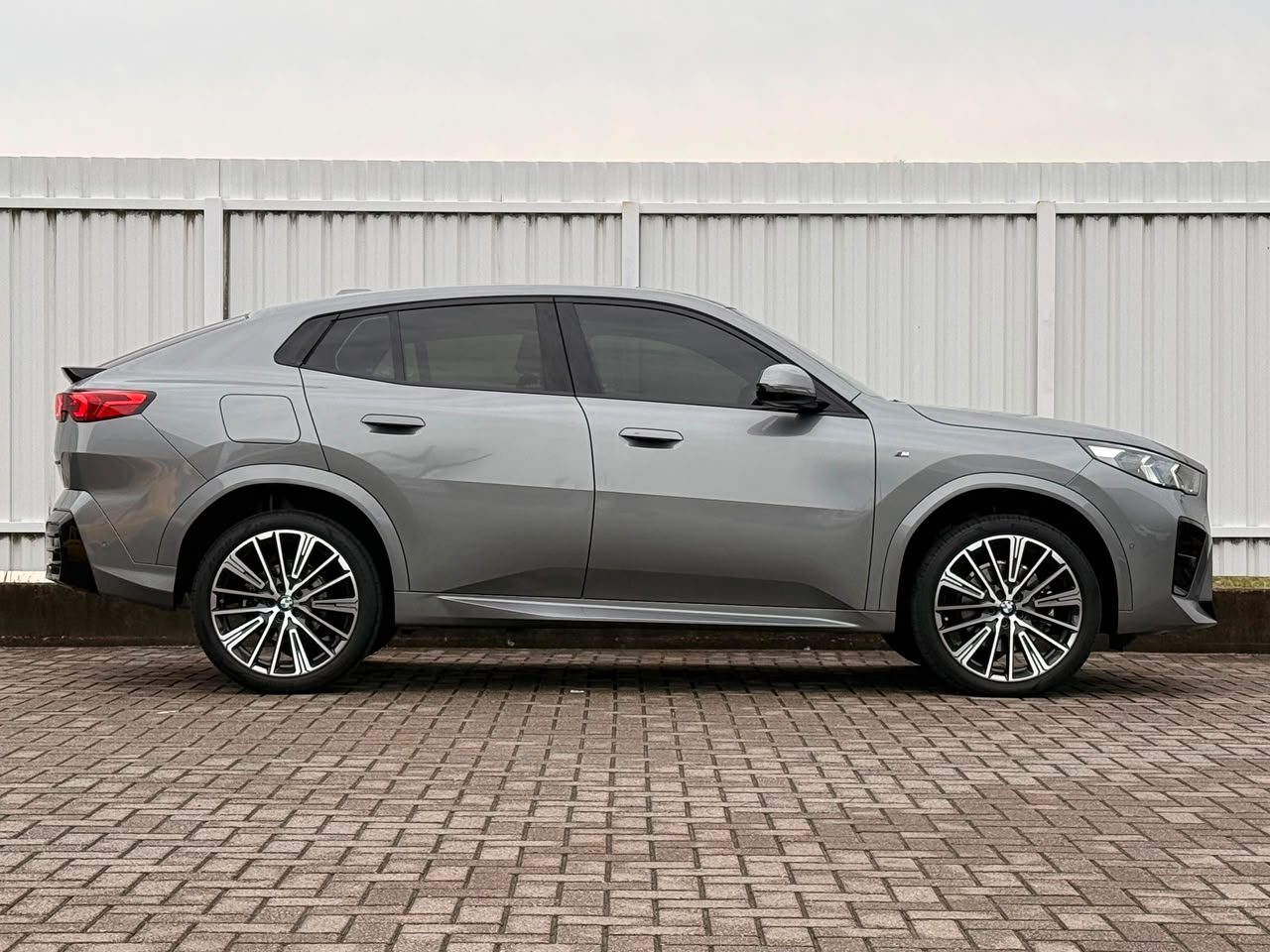 BMW X2 2025