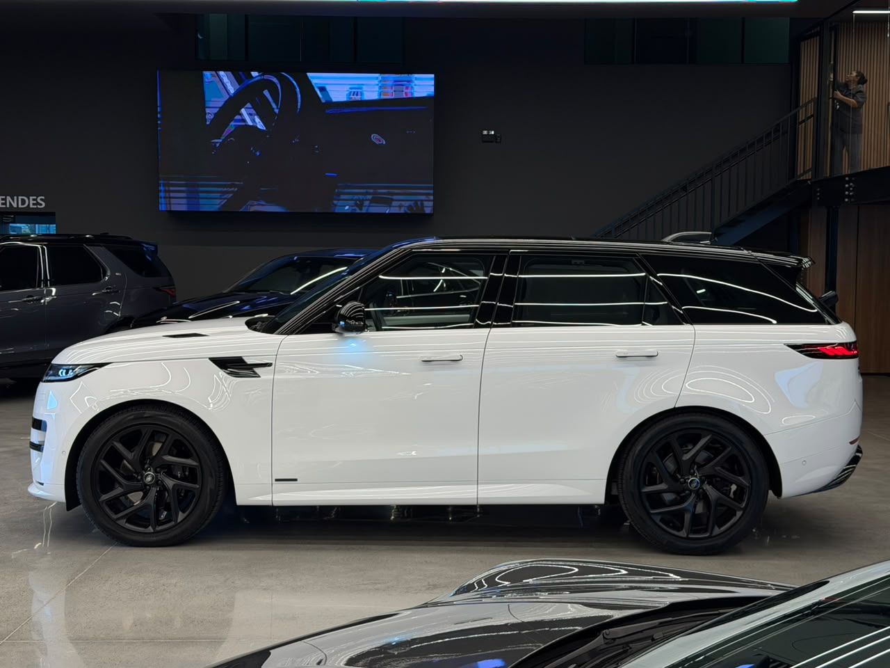 Land Rover Range Rover 2024