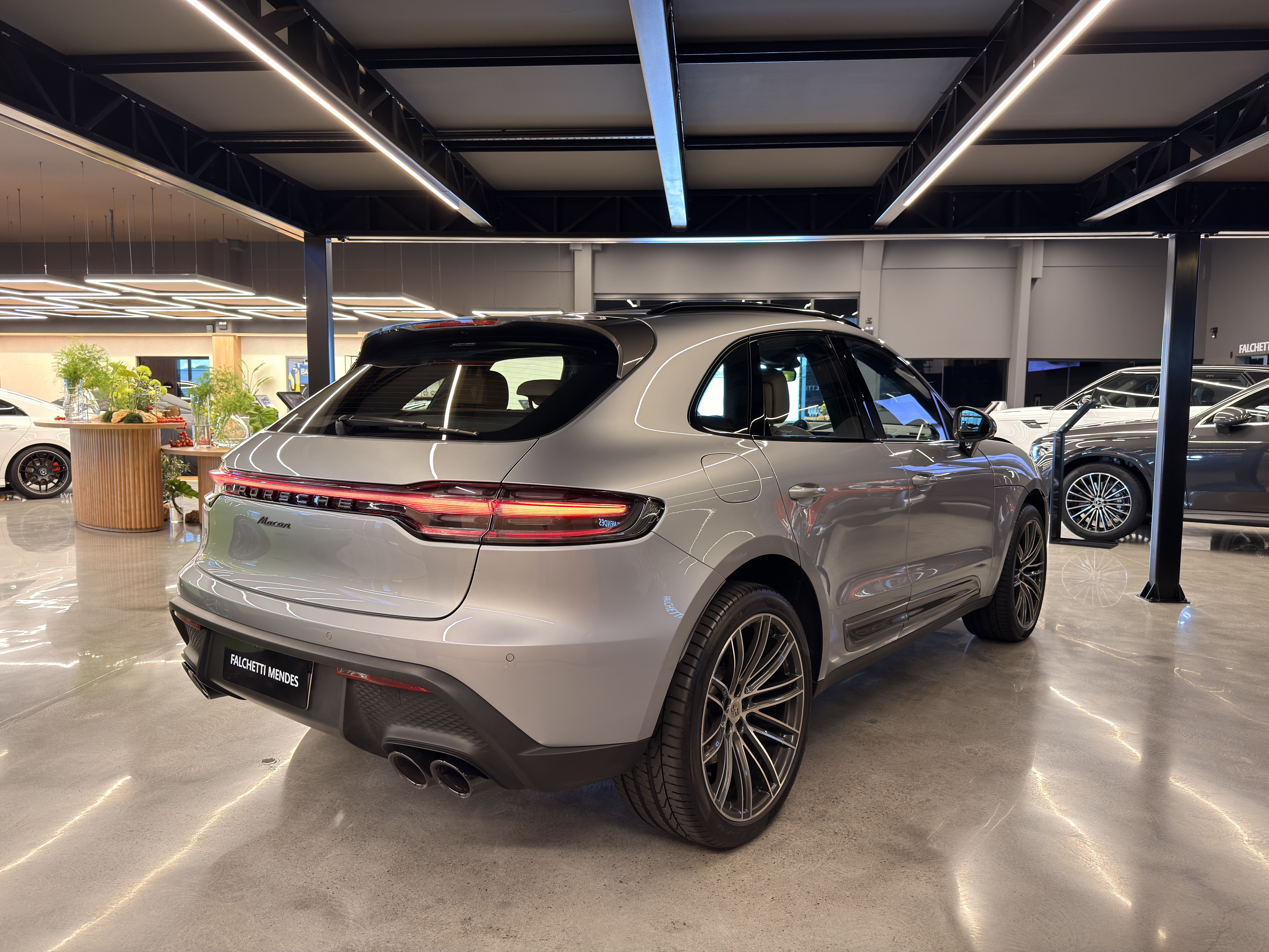 Porsche Macan 2025