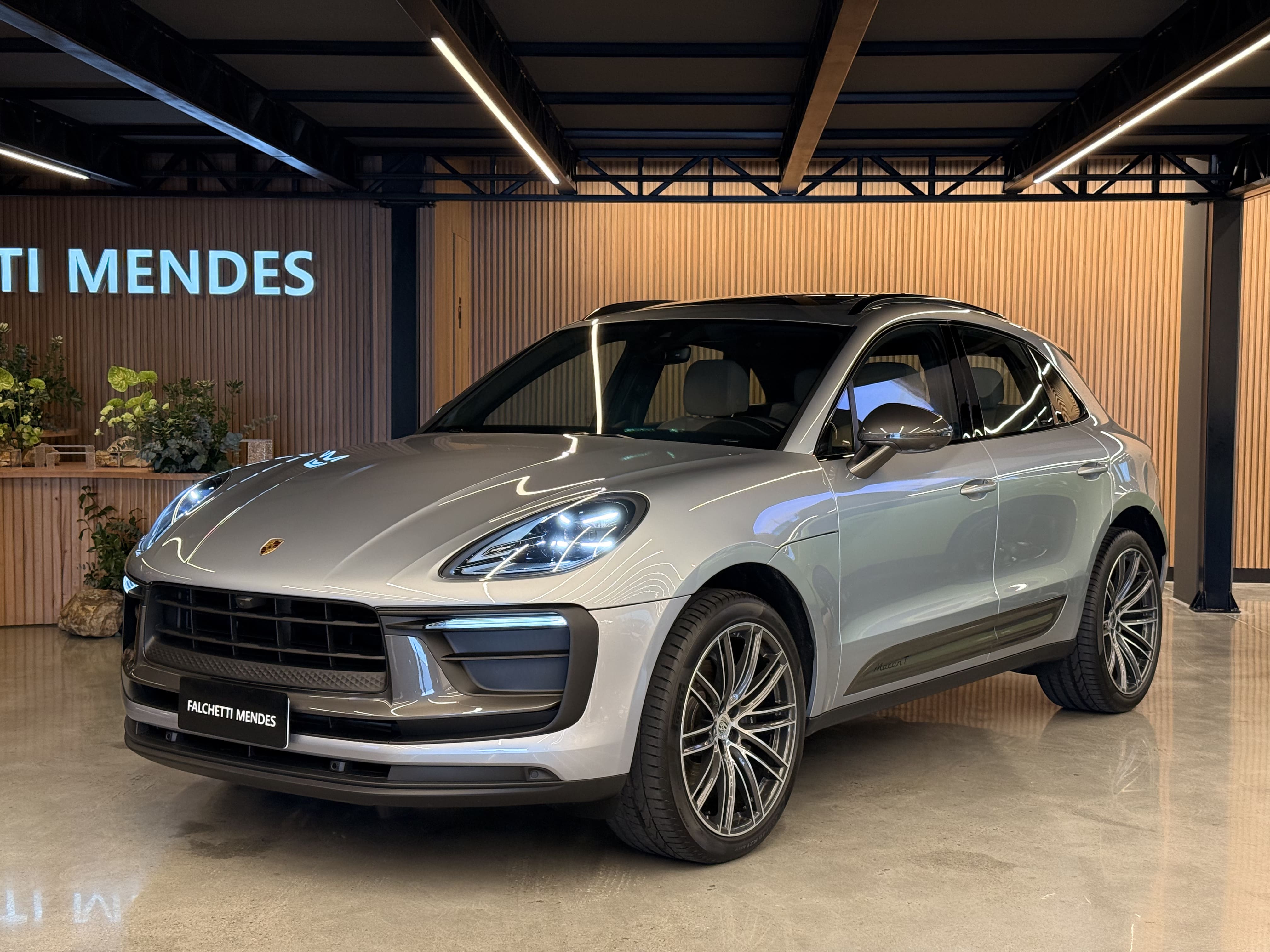 Porsche Macan 2025