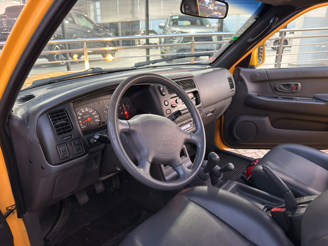 Mitsubishi L200 2011