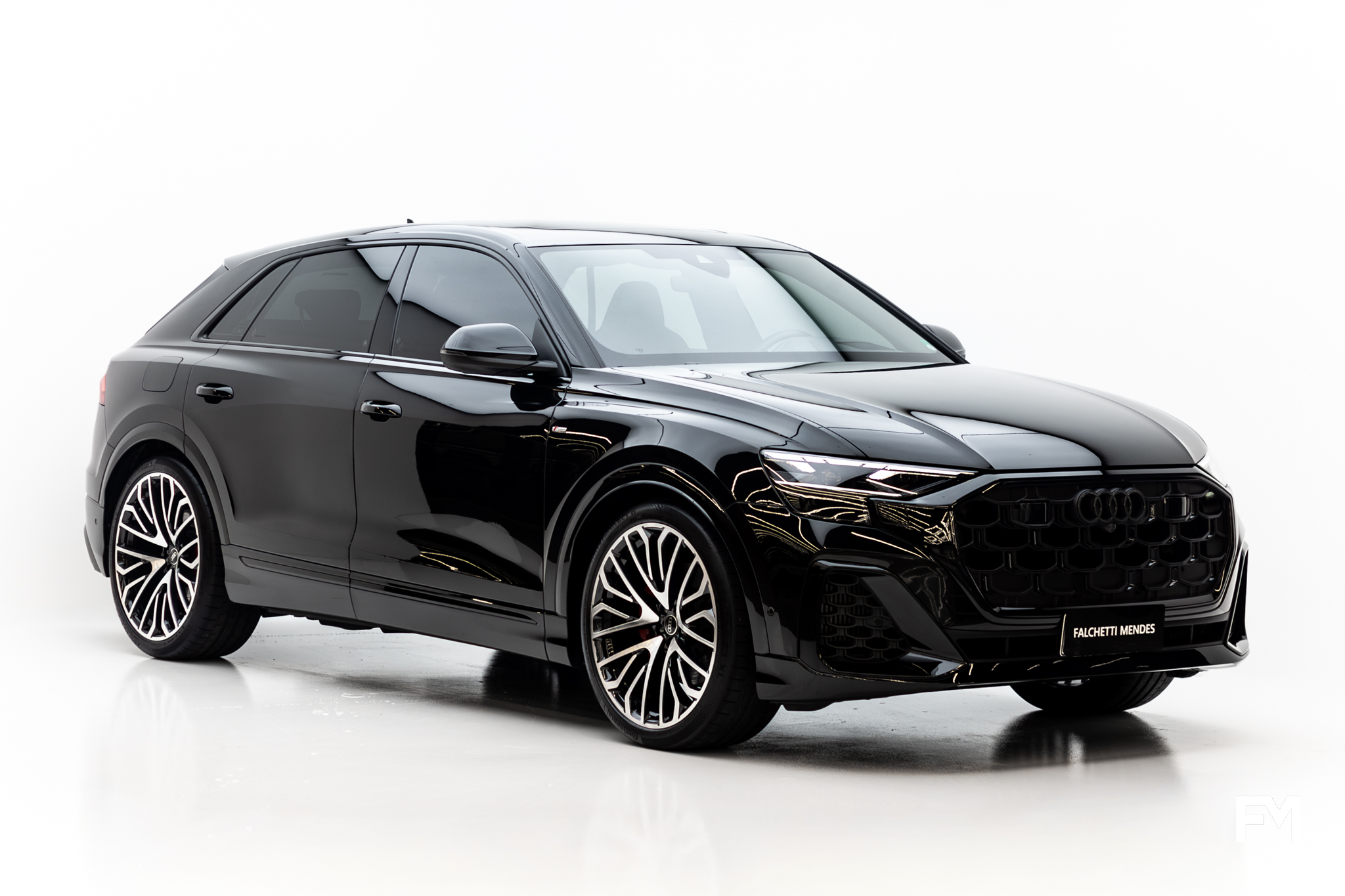 Audi Q8 2025