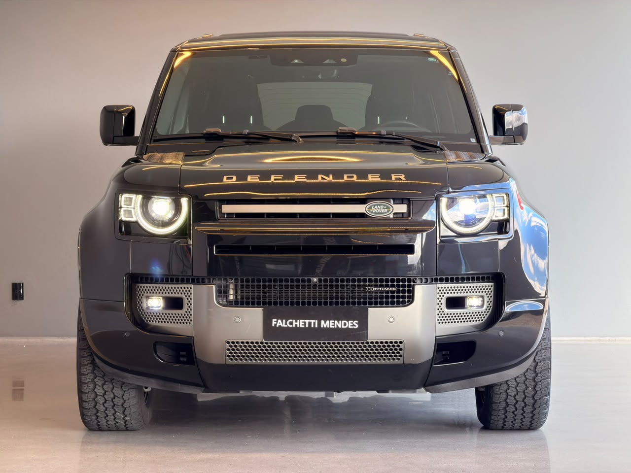 Land Rover Defender 110 2023