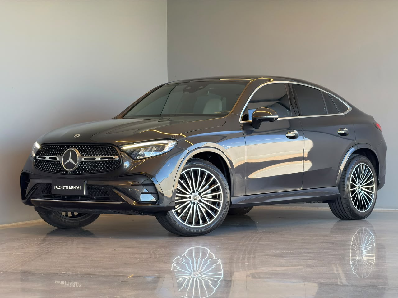 Mercedes-Benz GLC-300 2025