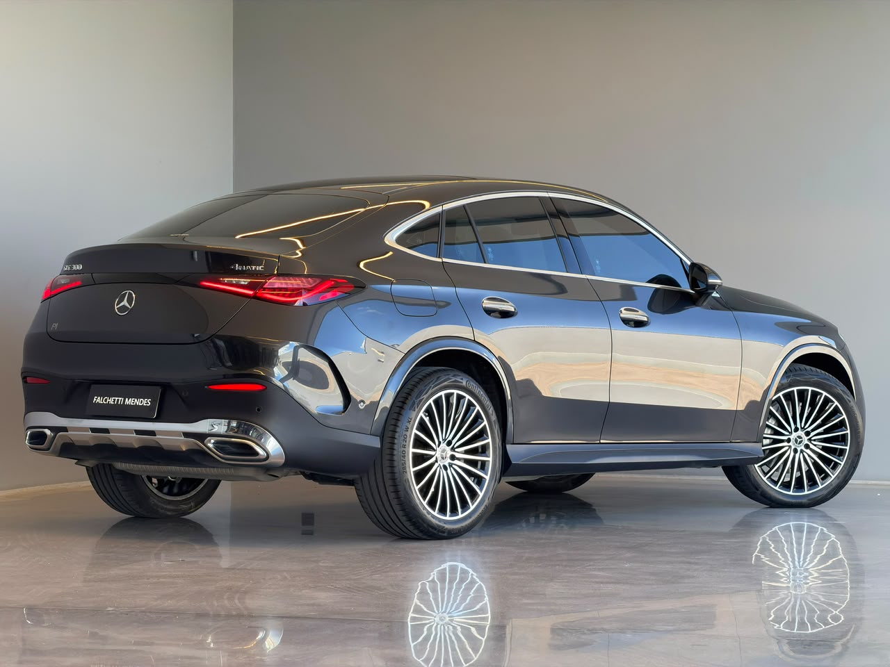Mercedes-Benz GLC-300 2025