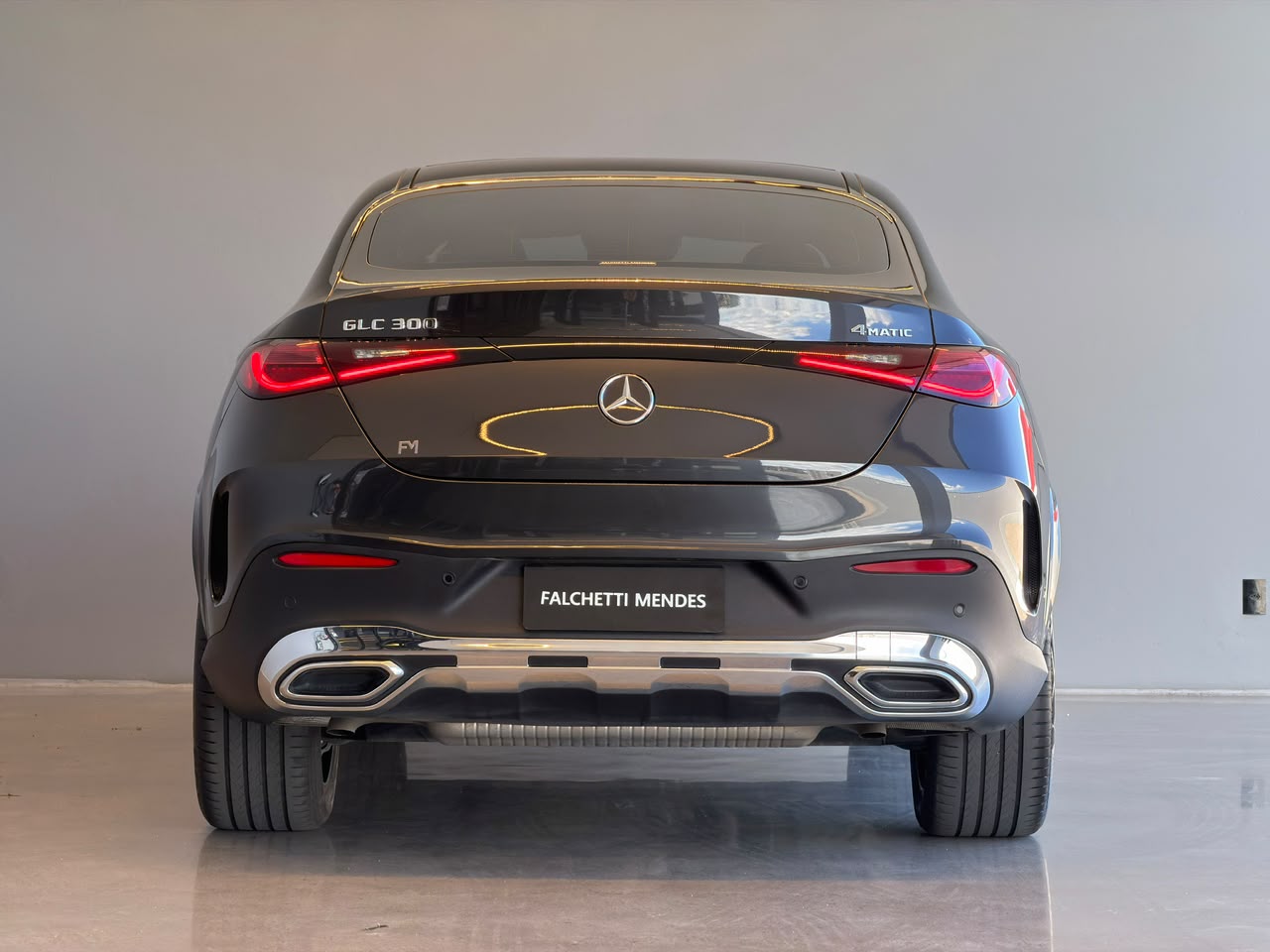 Mercedes-Benz GLC-300 2025