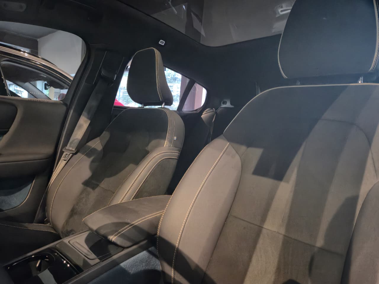 Volvo C40 2023