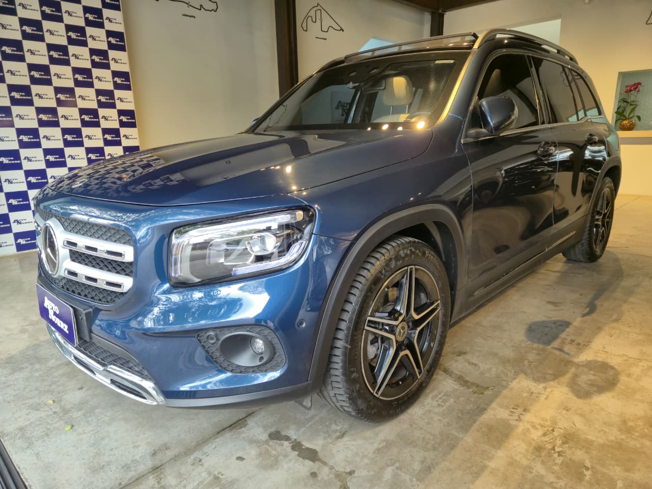 Mercedes-Benz GLB 2023