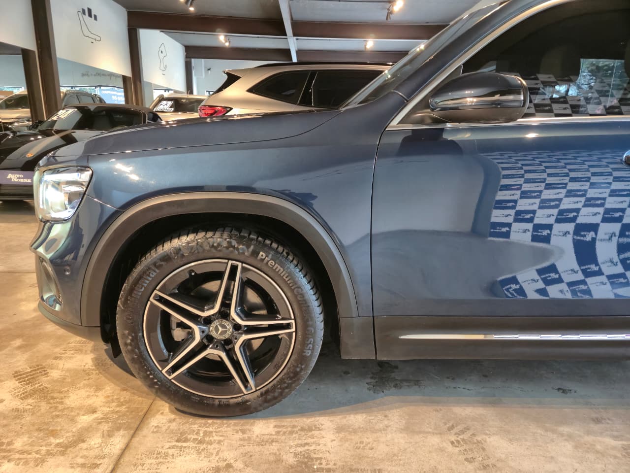 Mercedes-Benz GLB 2023