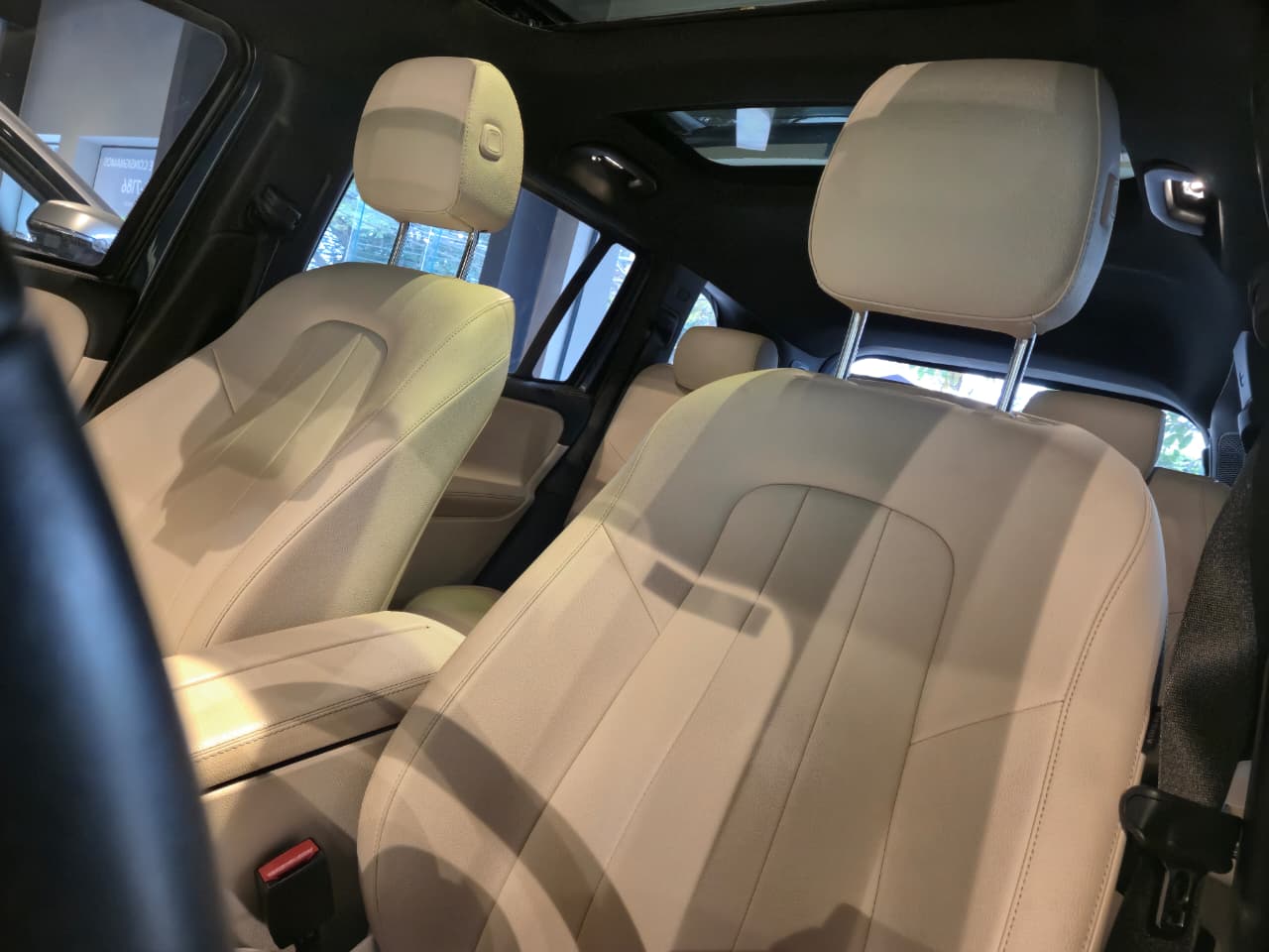 Mercedes-Benz GLB 2023