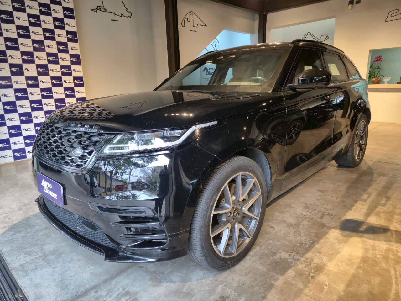 Land Rover Range Rover Velar 2023