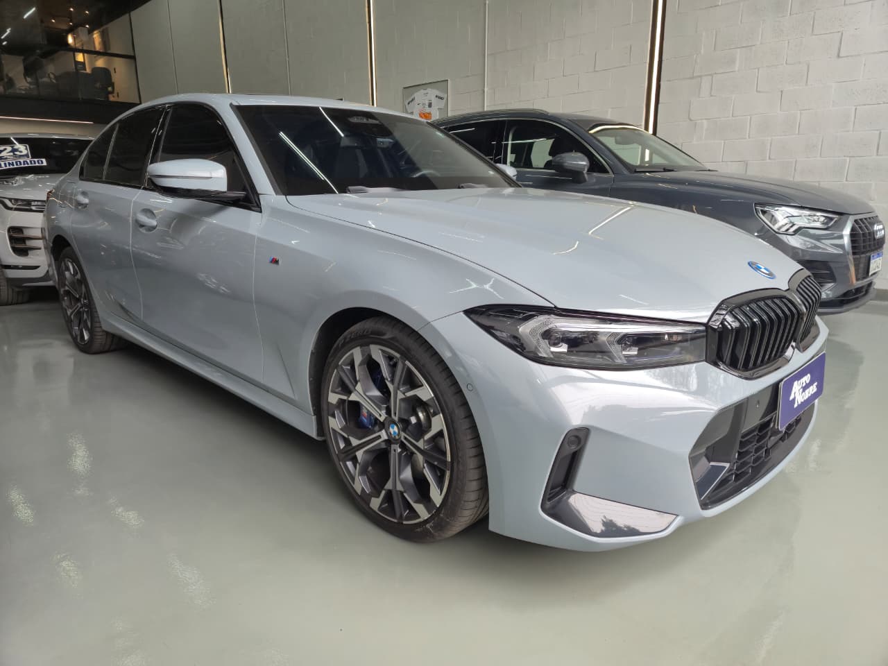 BMW 330e 2025