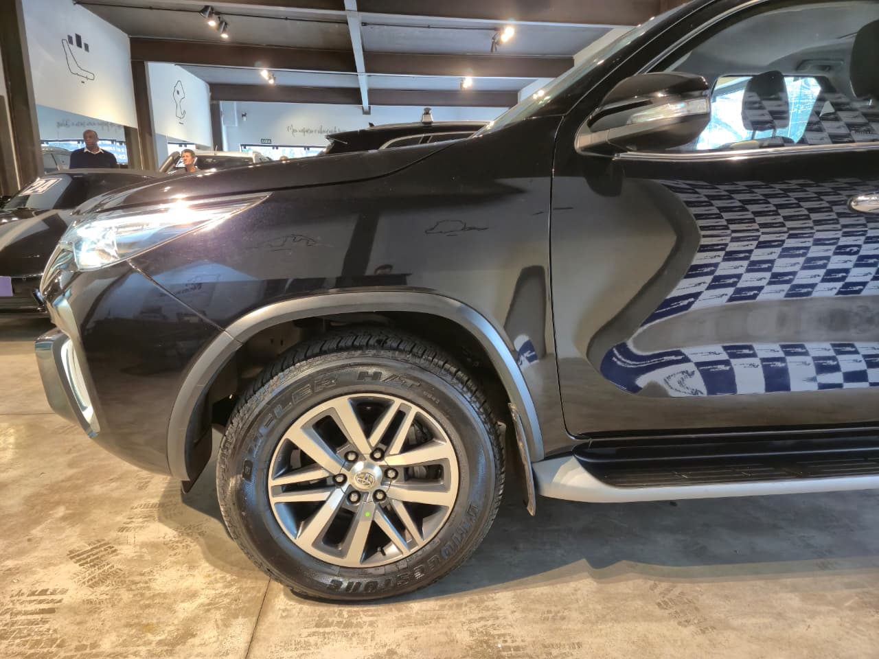 Toyota Hilux SW4 2017
