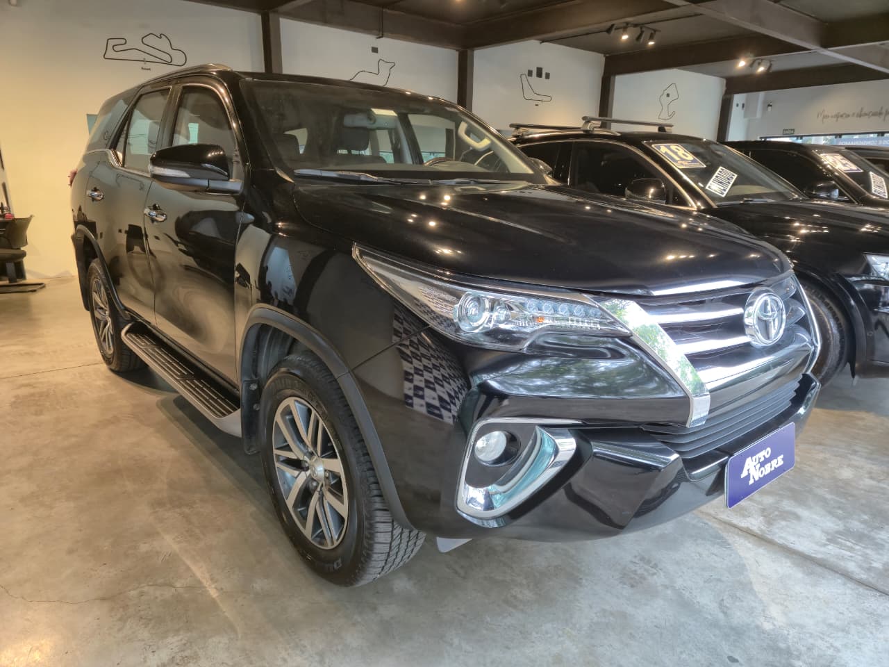 Toyota Hilux SW4 2017