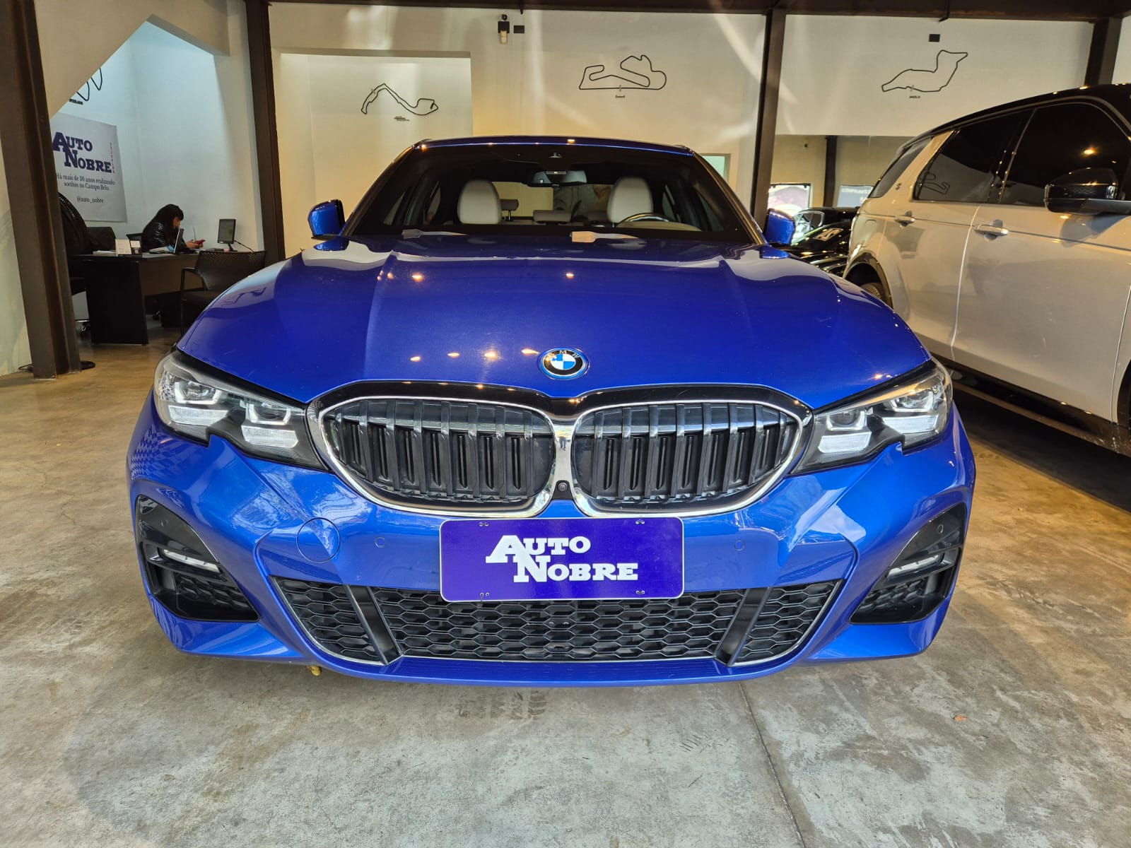 BMW 330e 2022