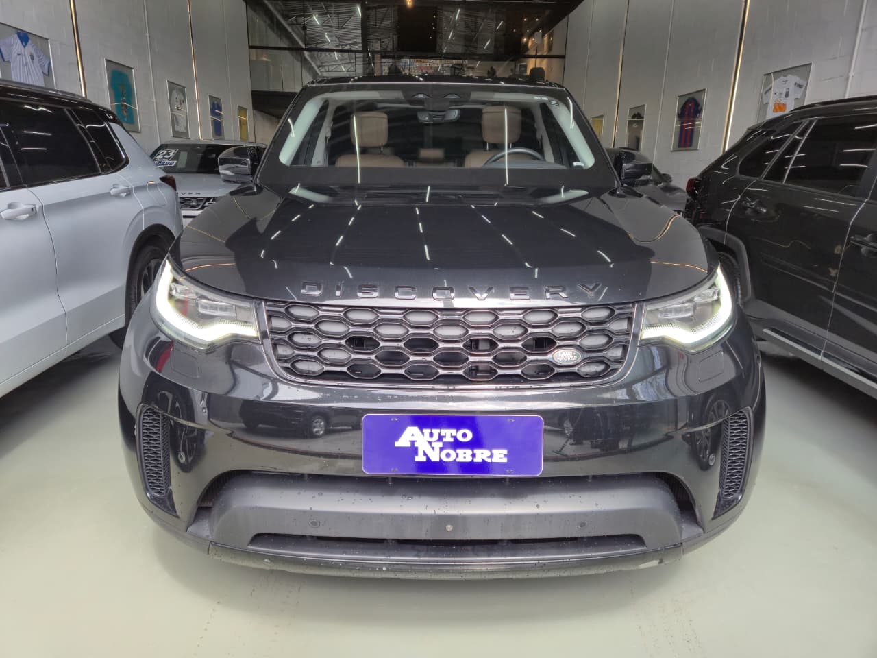 Land Rover Discovery 2022