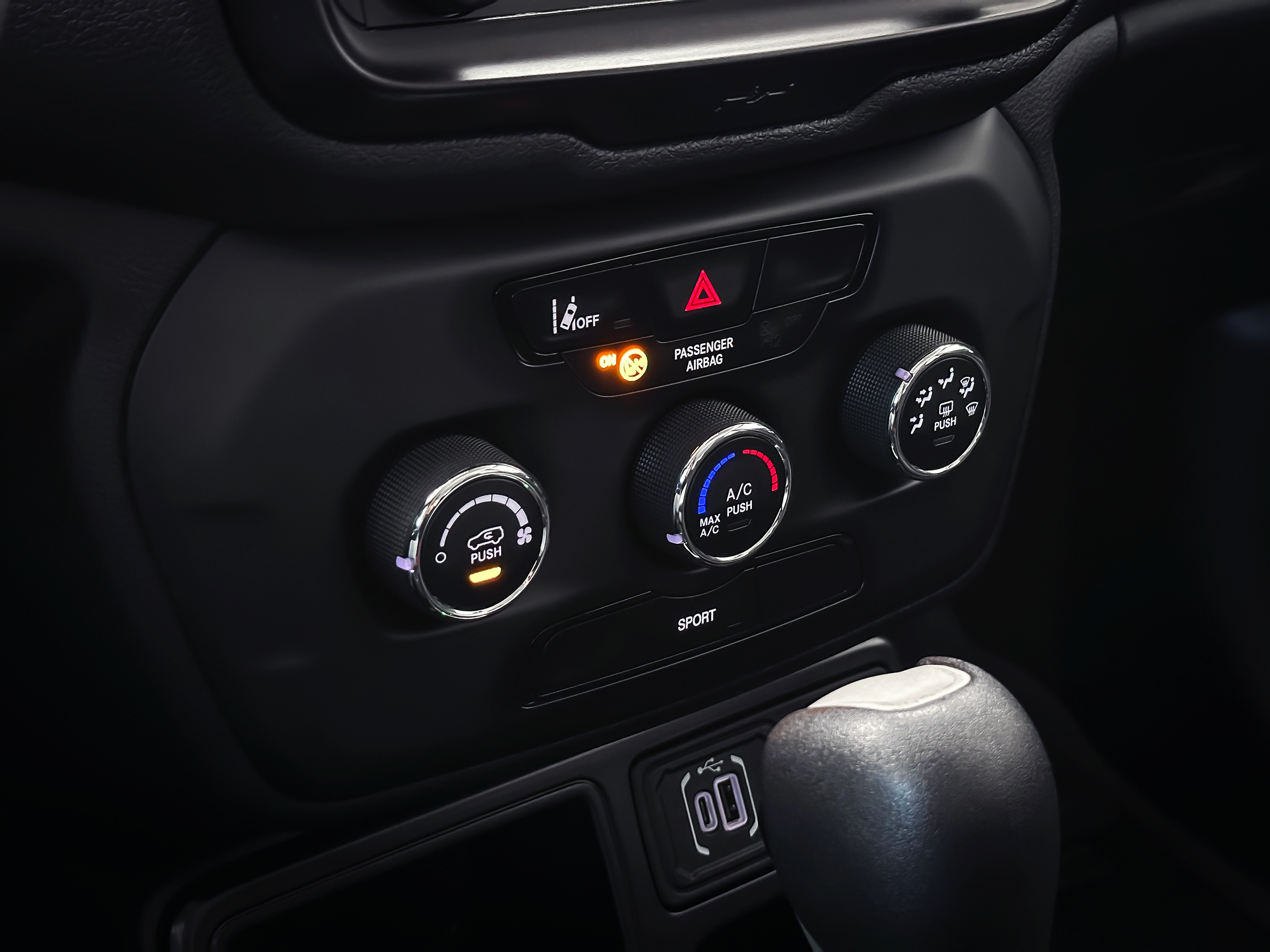 Jeep Renegade Sport T270 1.3 Tb 4X2 Flex Aut. - foto 9