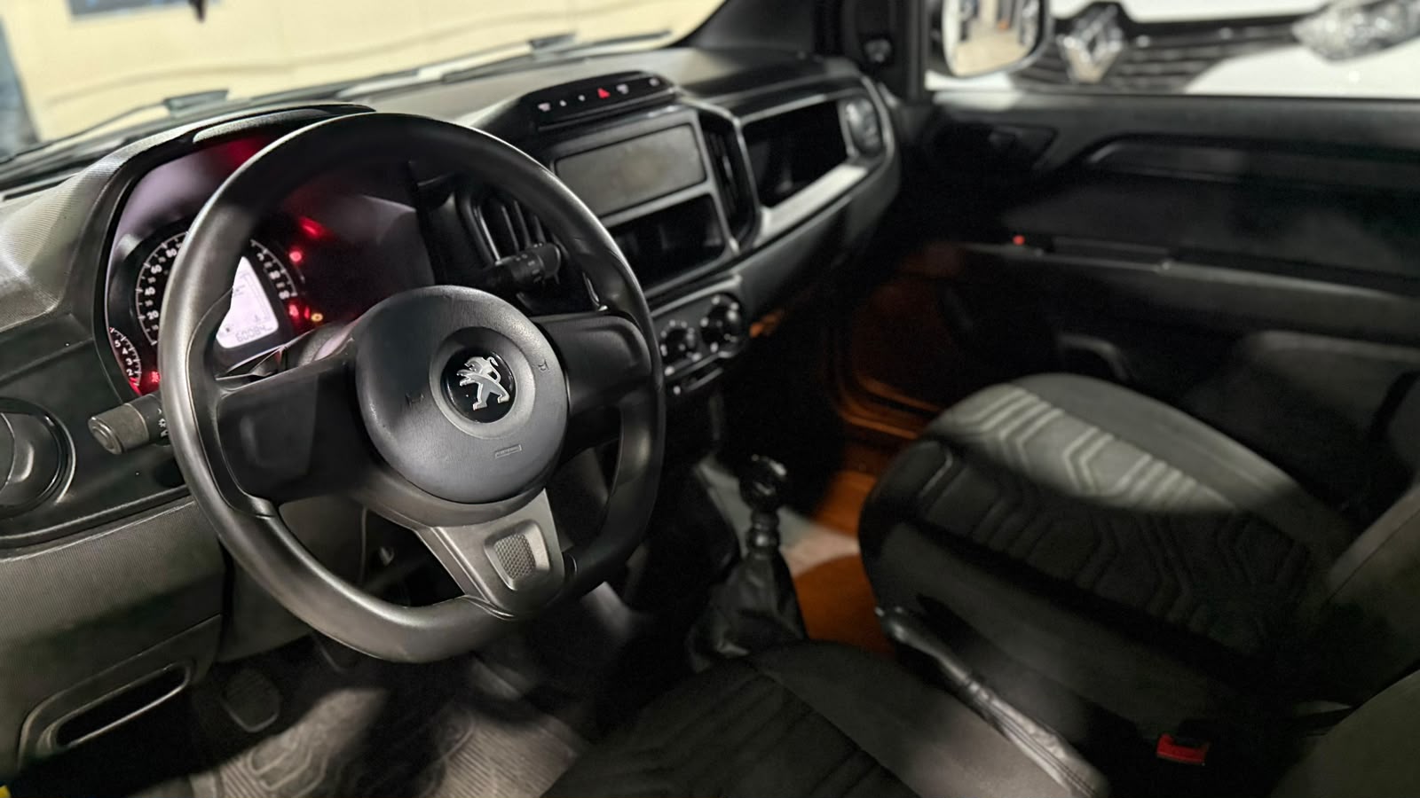 Peugeot Partner 2023