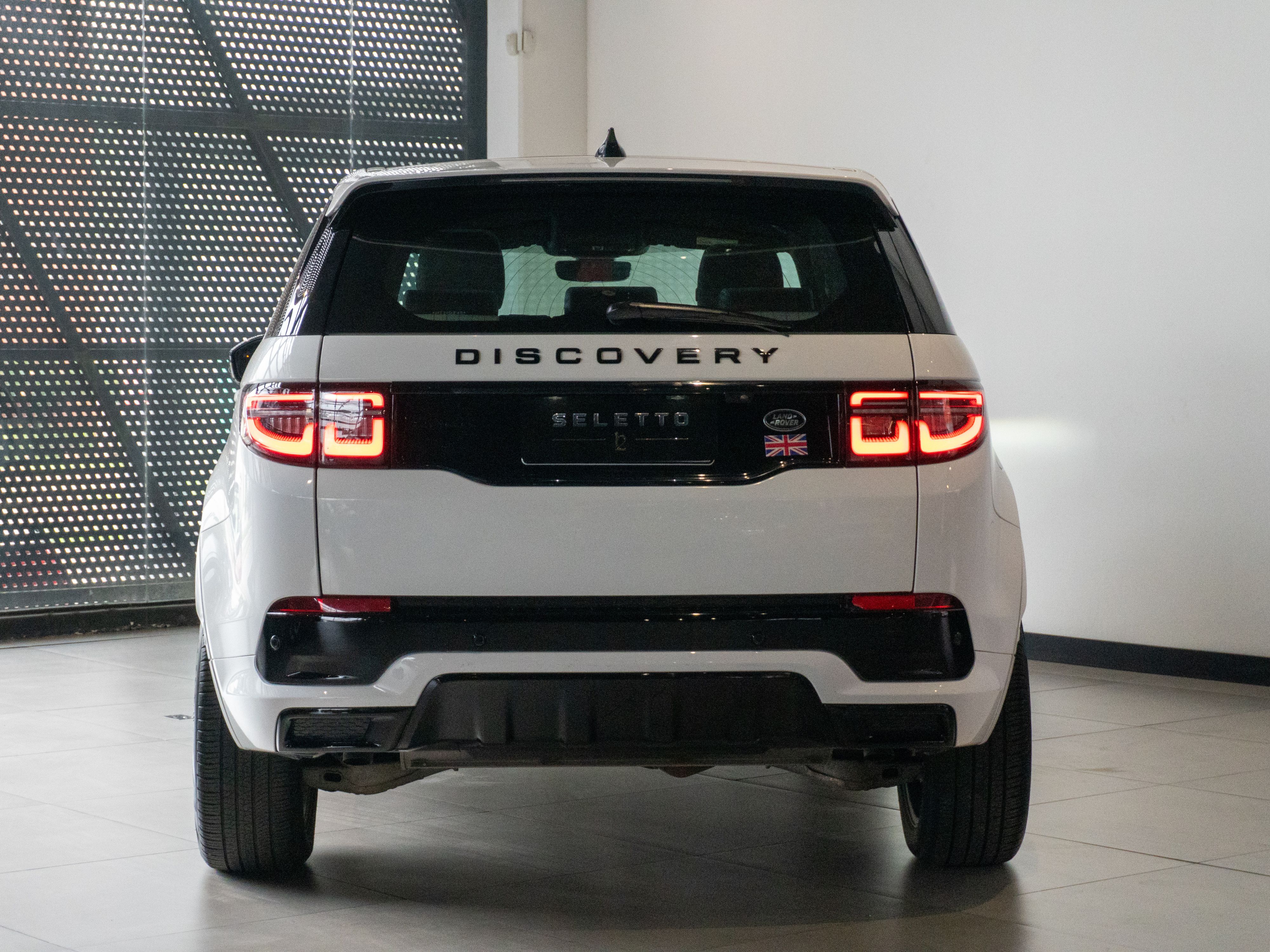 Land Rover Discovery Sport 2021