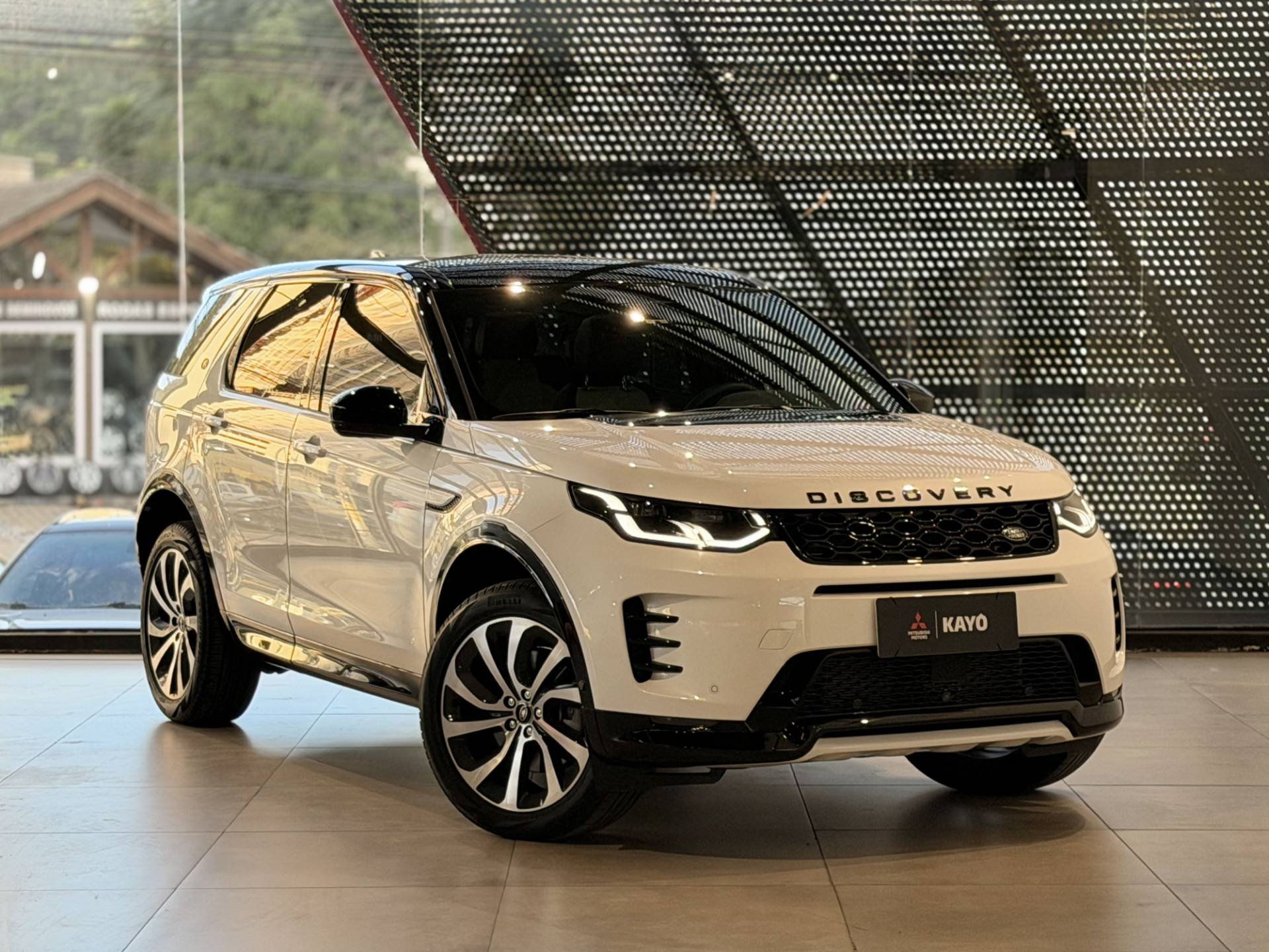 Land Rover Discovery Sport 2024