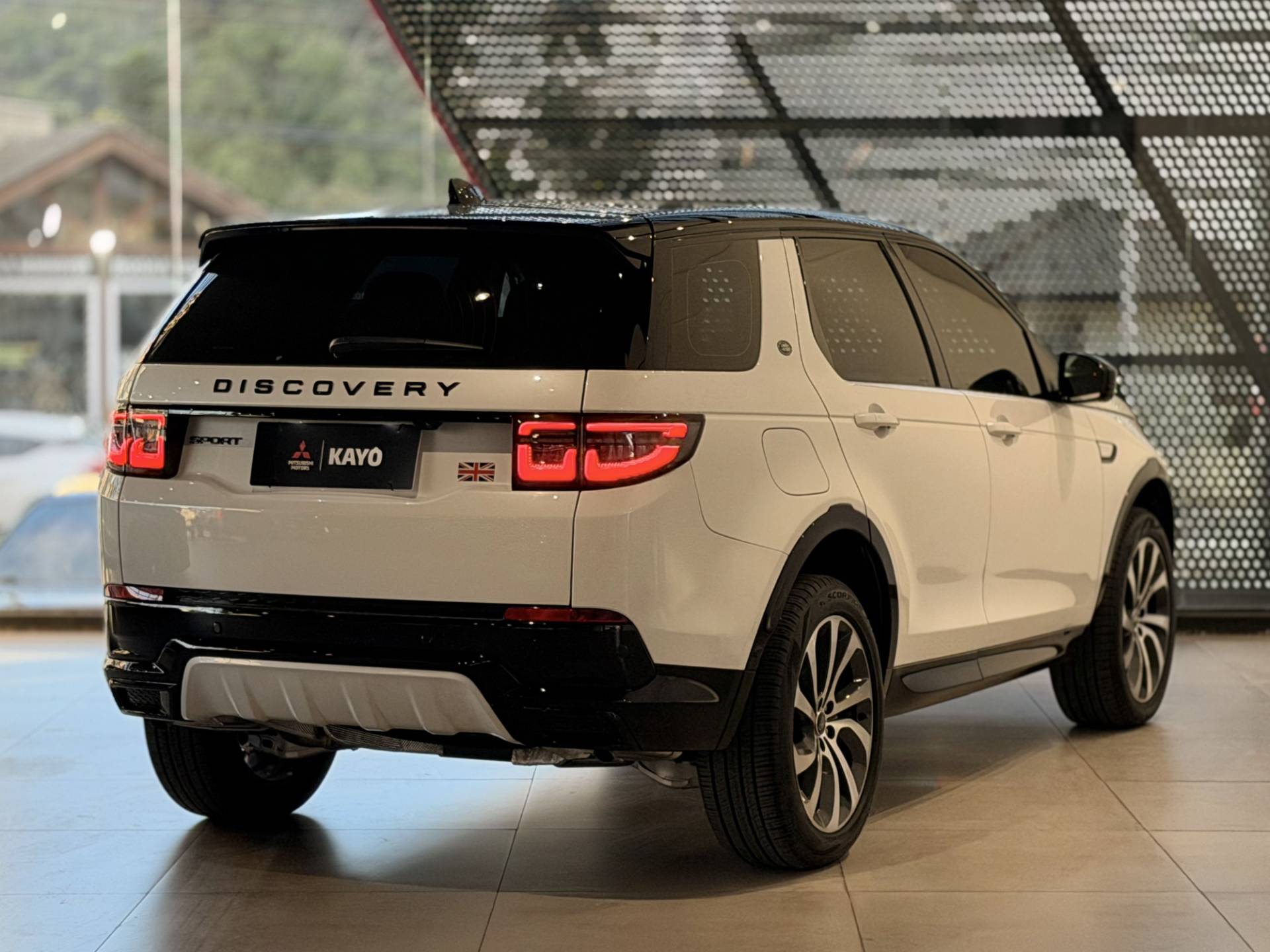 Land Rover Discovery Sport 2024