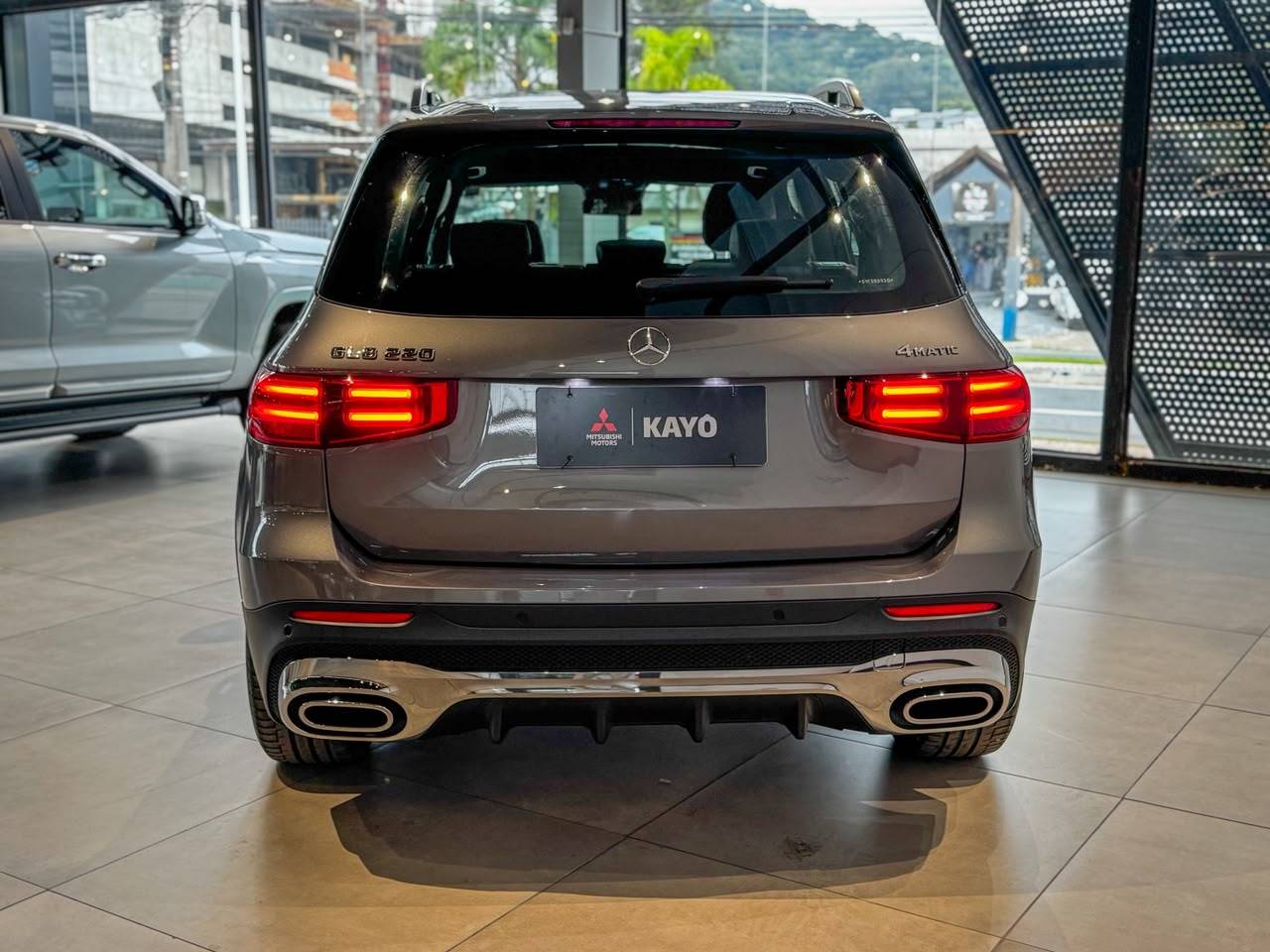 Mercedes-Benz GLB 220 2025