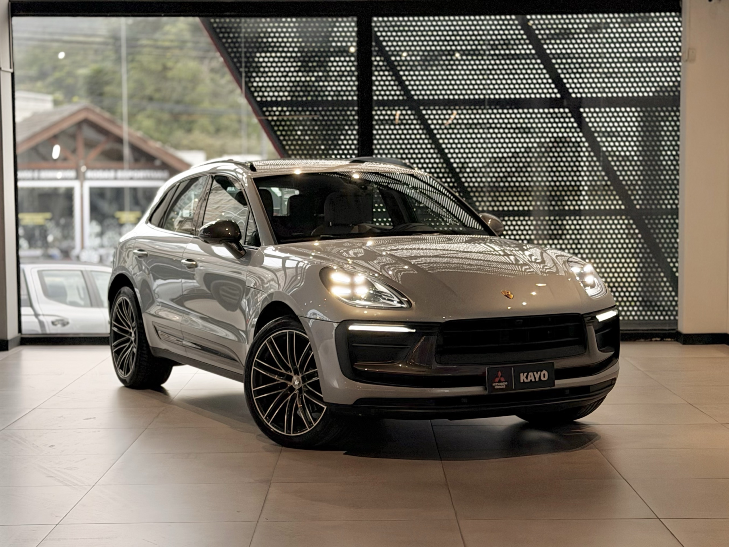 Porsche Macan 2025