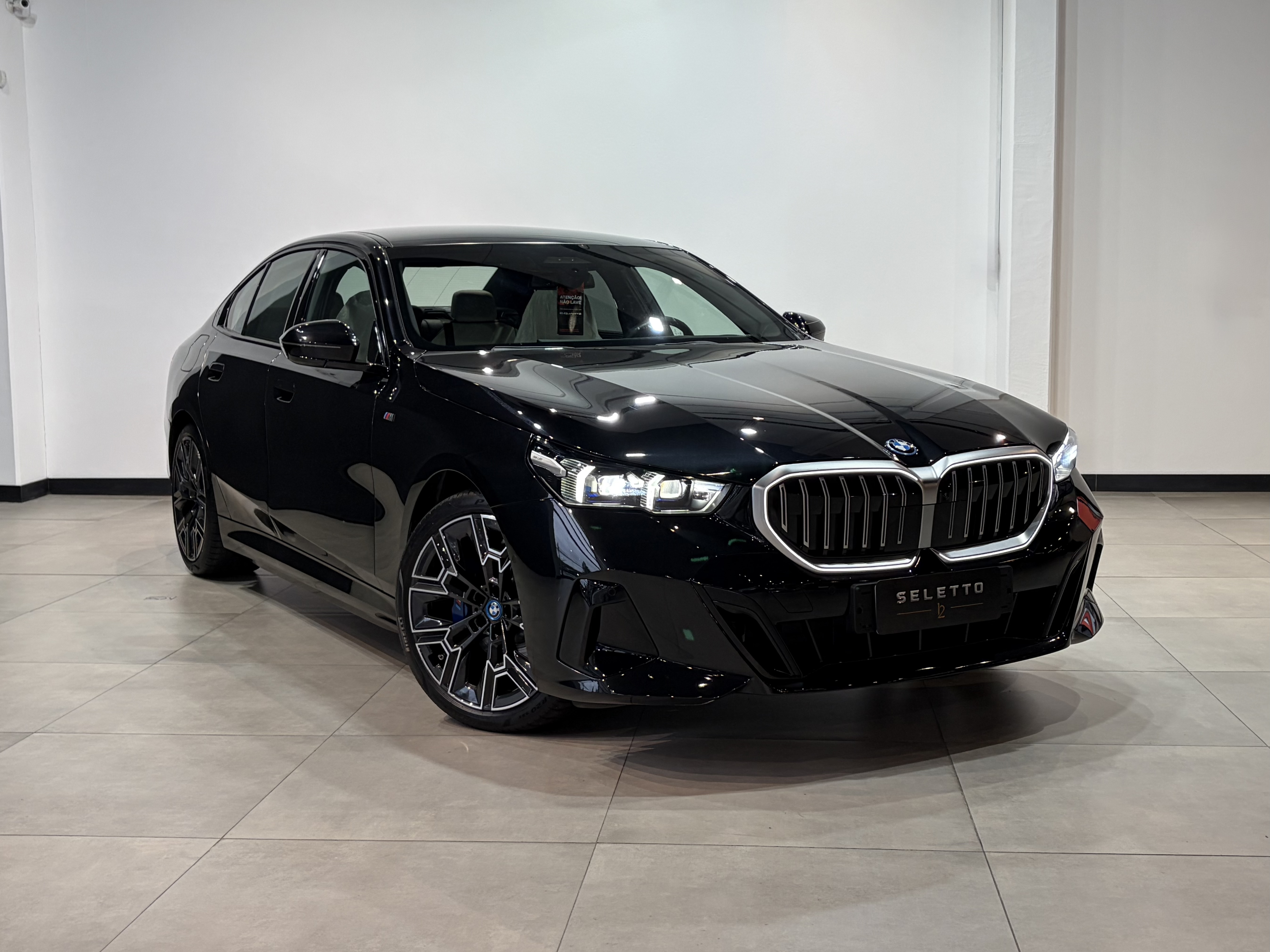BMW 530e 2025