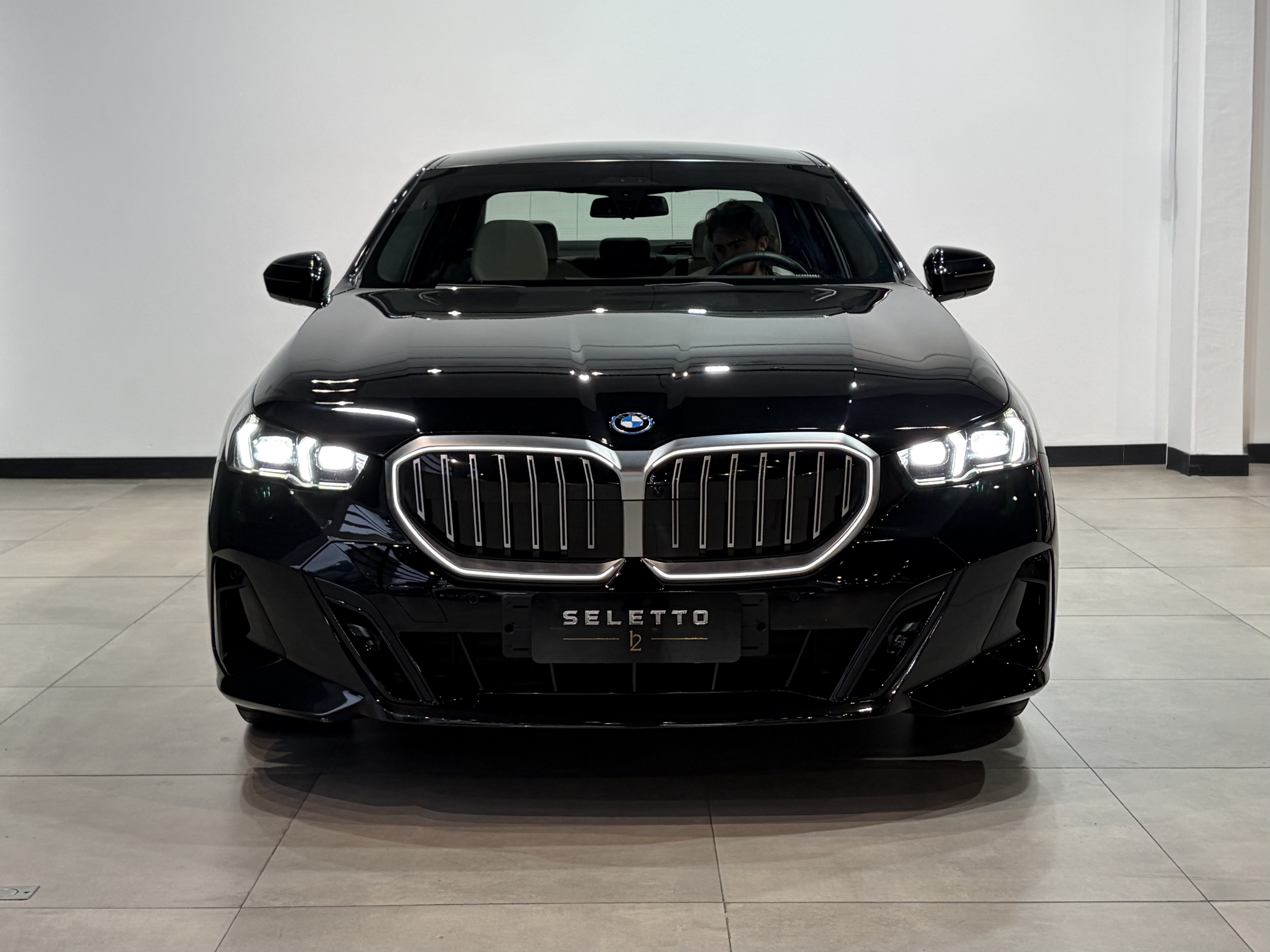 BMW 530e 2025