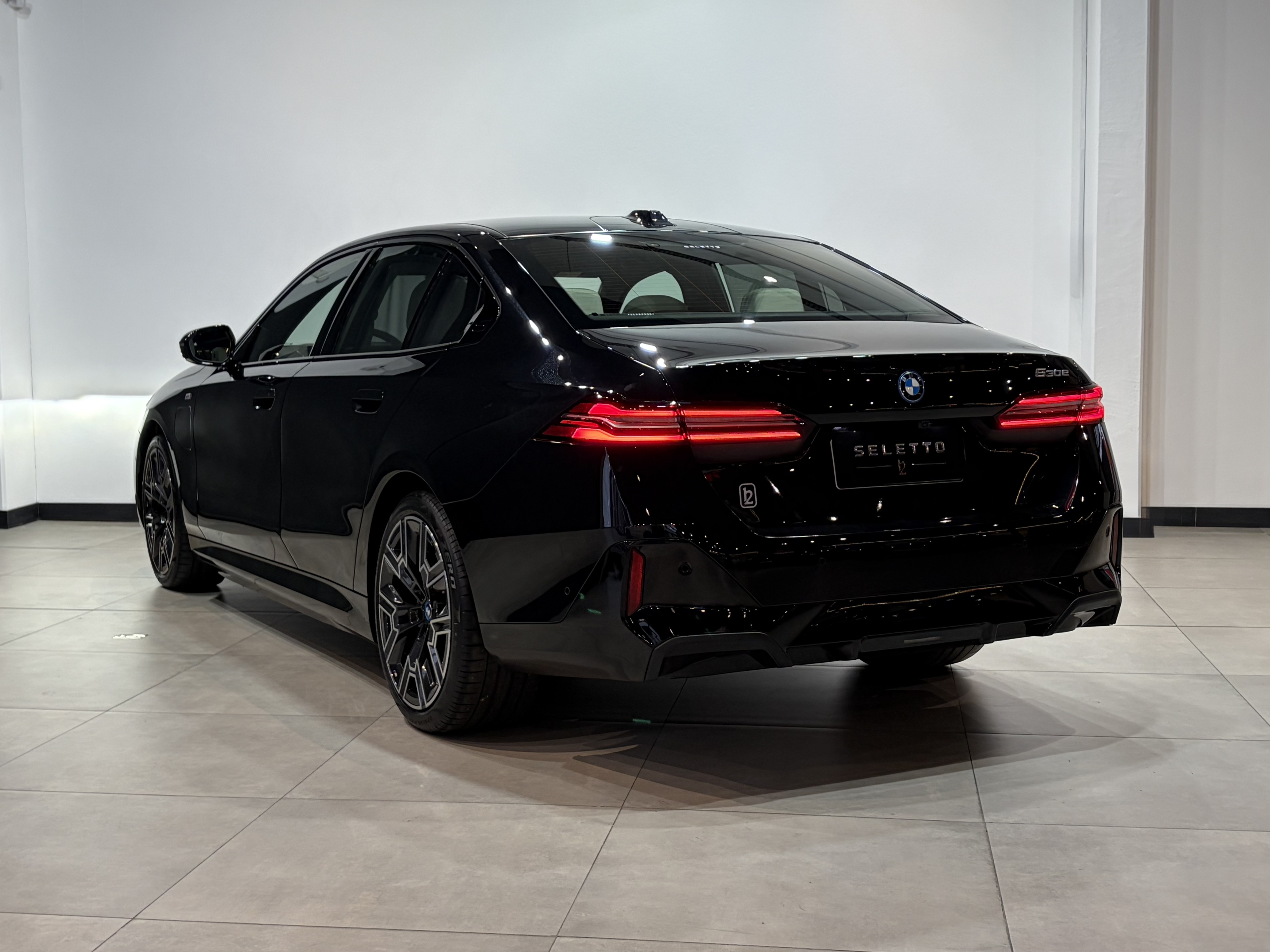 BMW 530e 2025